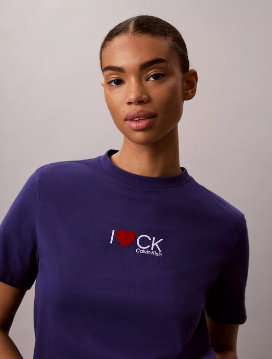 Calvin Klein Women's Heart Logo Classic T-Shirt in Steel Beams