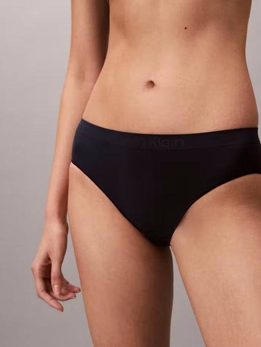 Calvin Klein Bonded Flex Seamless 5-Pack Bikini Briefs in Shoreline/Black