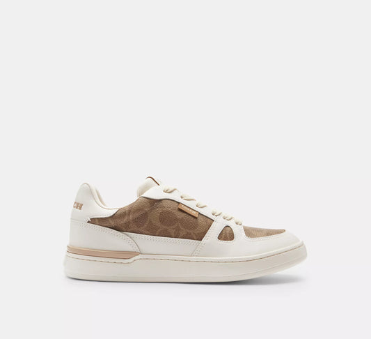 Coach Clip Court Low Top Sneaker In Signature Canvas Womens