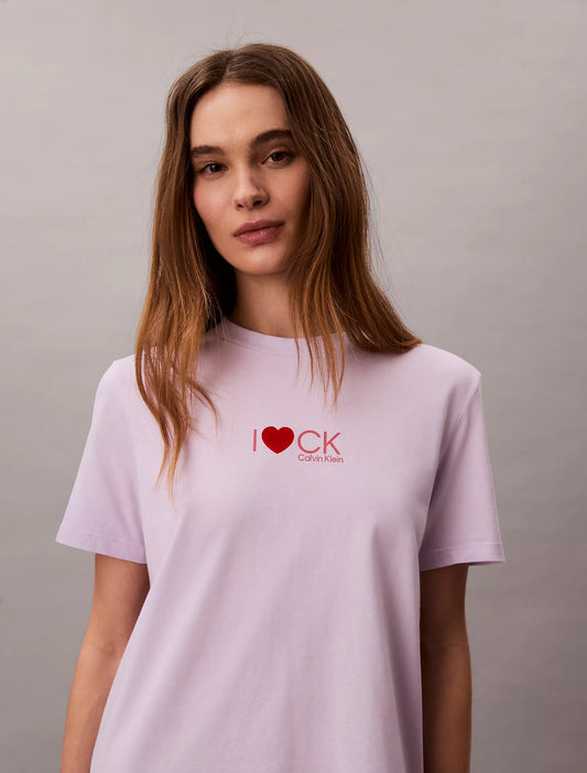 Calvin Klein Women's Heart Logo Classic T-Shirt in Island Lilac