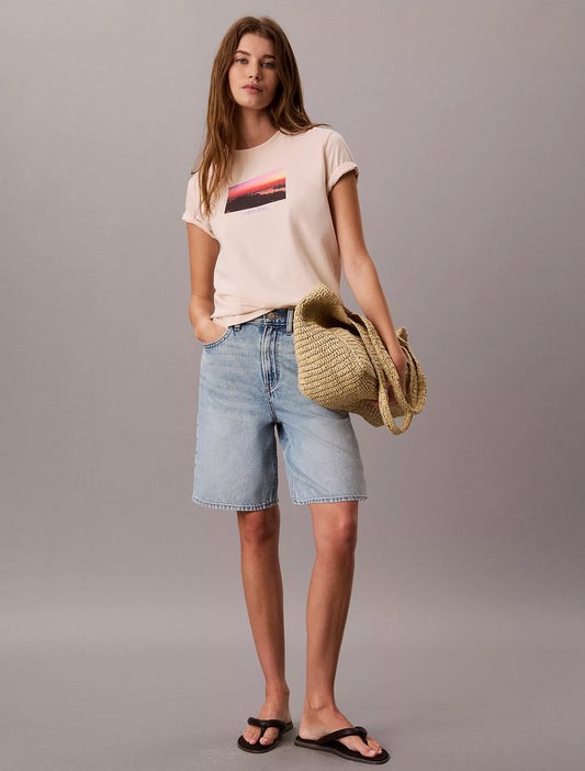 Calvin Klein Women's City Sunset Logo Graphic Classic T-Shirt in Mother Of Pearl